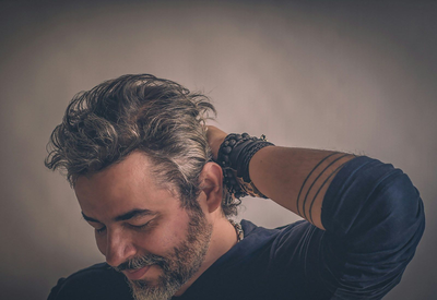 Why Men's Hair Puffs Up After a Wash and How to Calm It